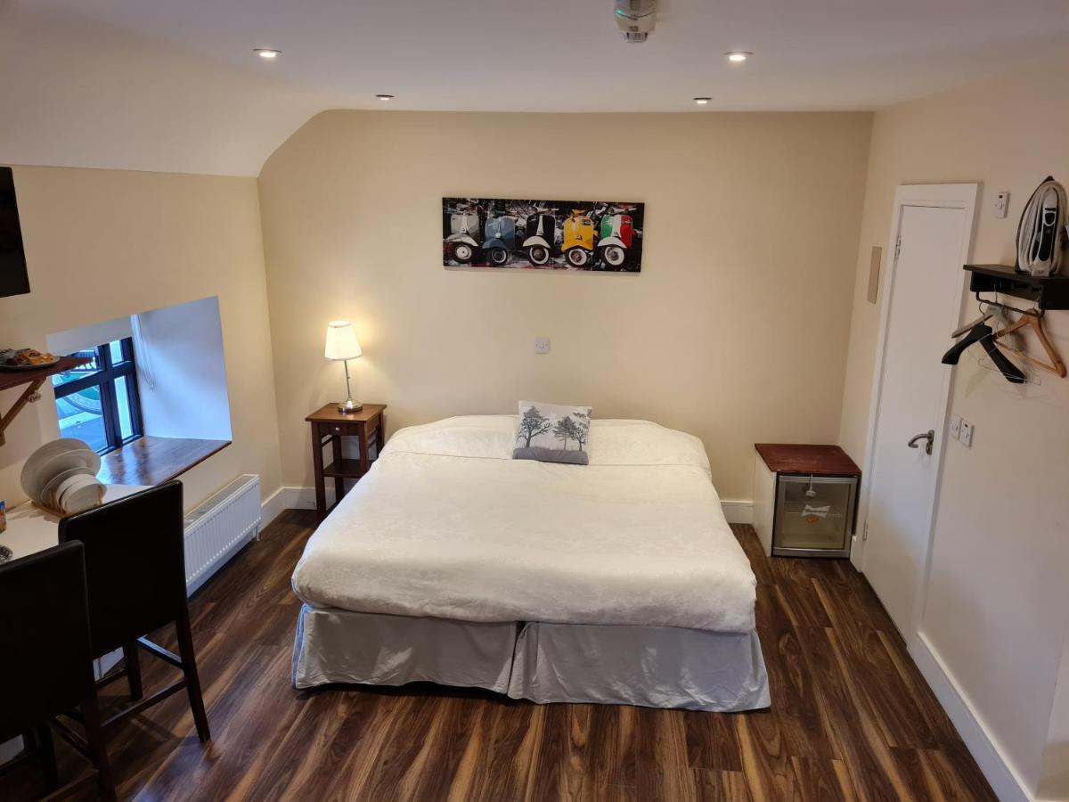 Ridge-Rock Accommodation Carrick-on-Shannon Экстерьер фото